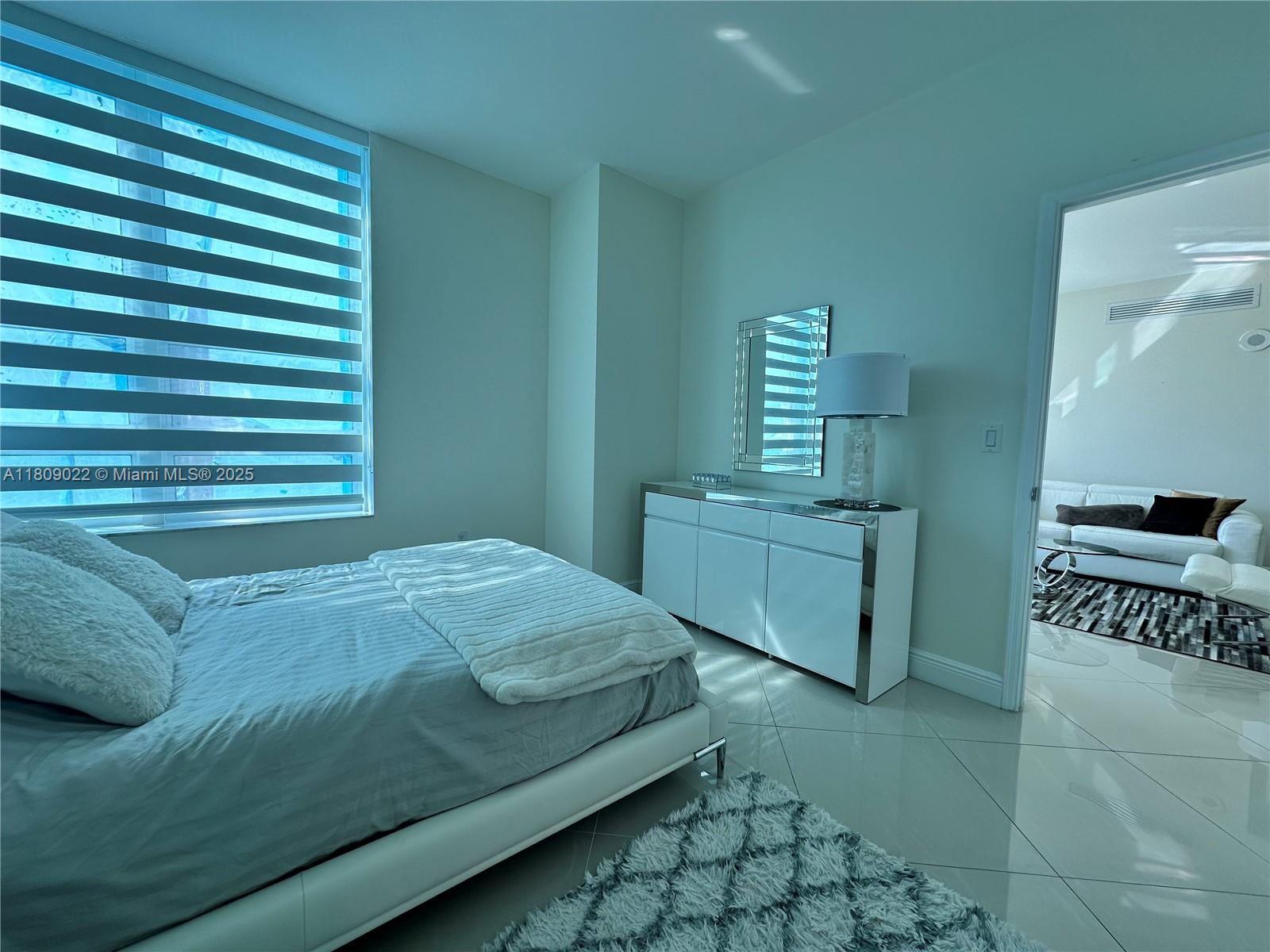 950 Brickell Bay Dr 2607 Property Photo 36