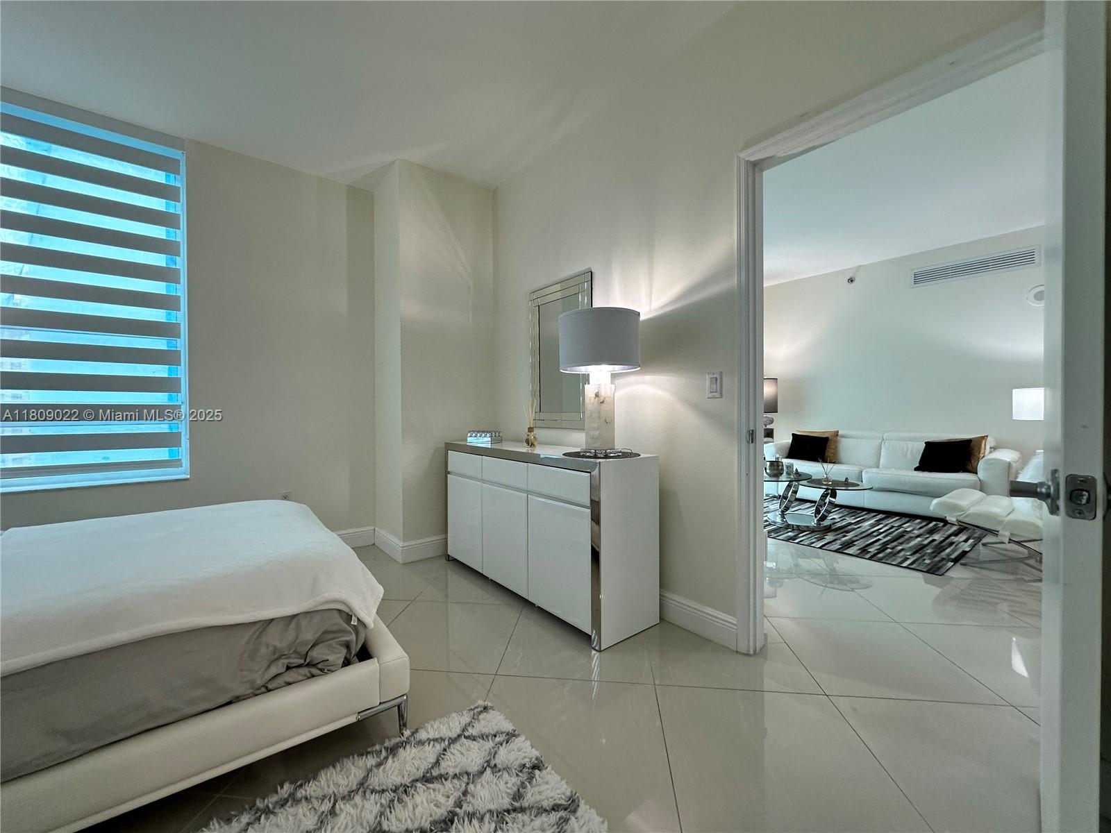 950 Brickell Bay Dr 2607 Property Photo 37