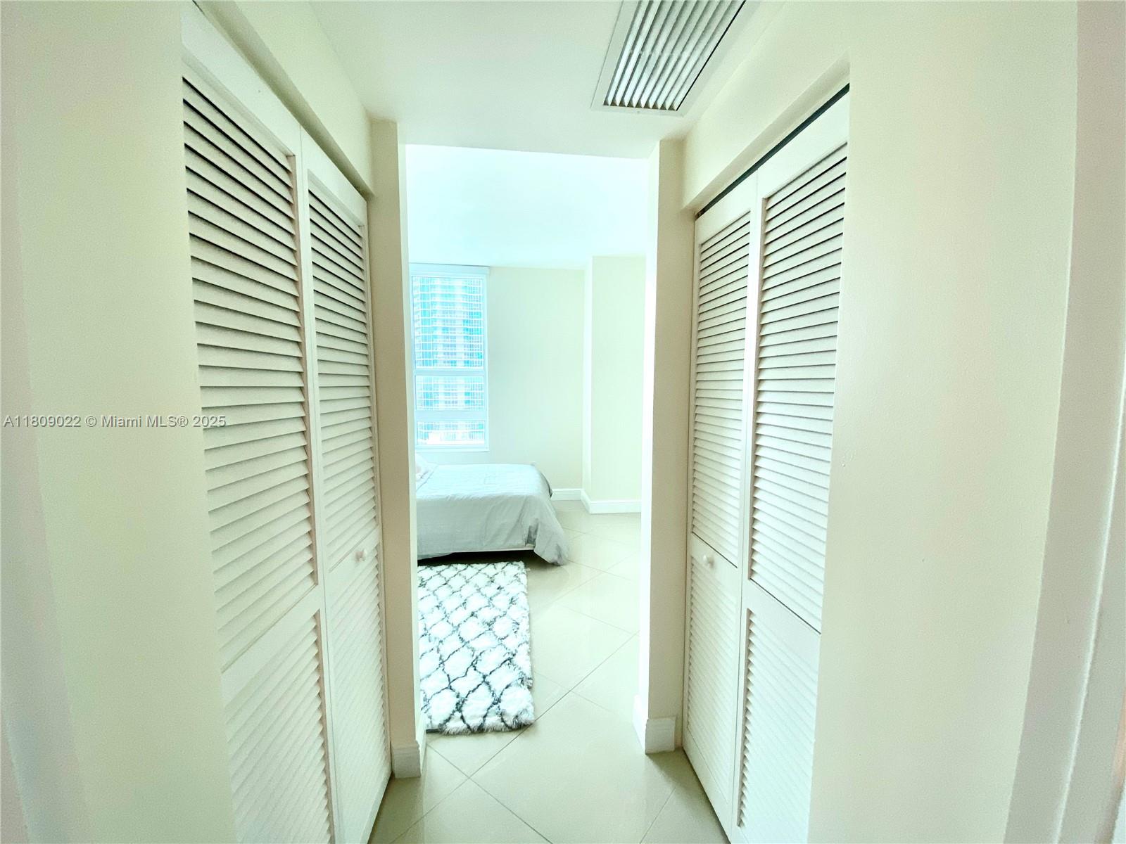 950 Brickell Bay Dr 2607 Property Photo 39