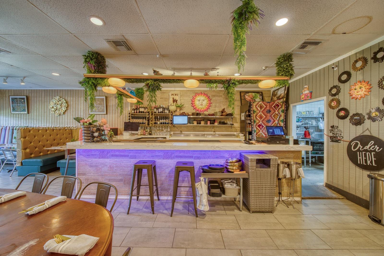 Full Service Restaurant For Sale In The Crossings With Outdoor T Property Photo 6