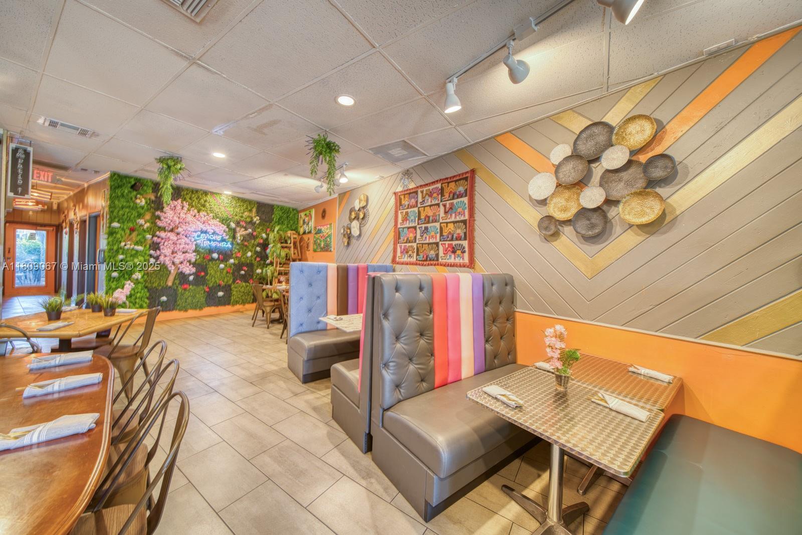 Full Service Restaurant For Sale In The Crossings With Outdoor T Property Photo 7