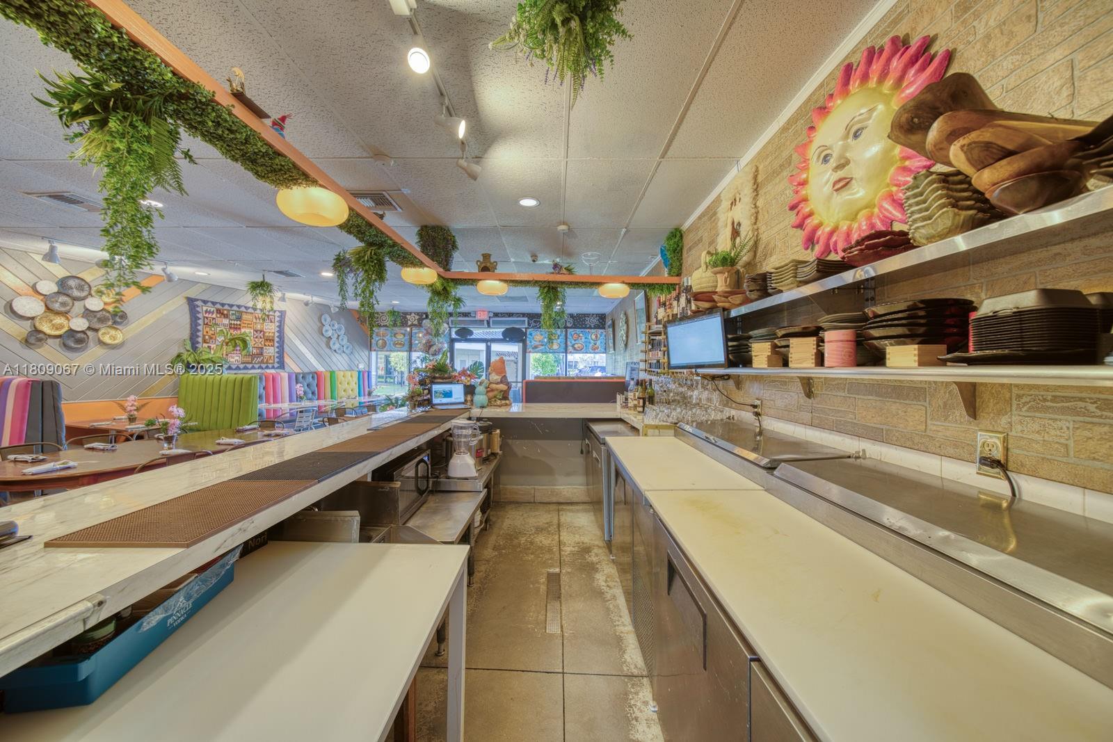 Full Service Restaurant For Sale In The Crossings With Outdoor T Property Photo 12