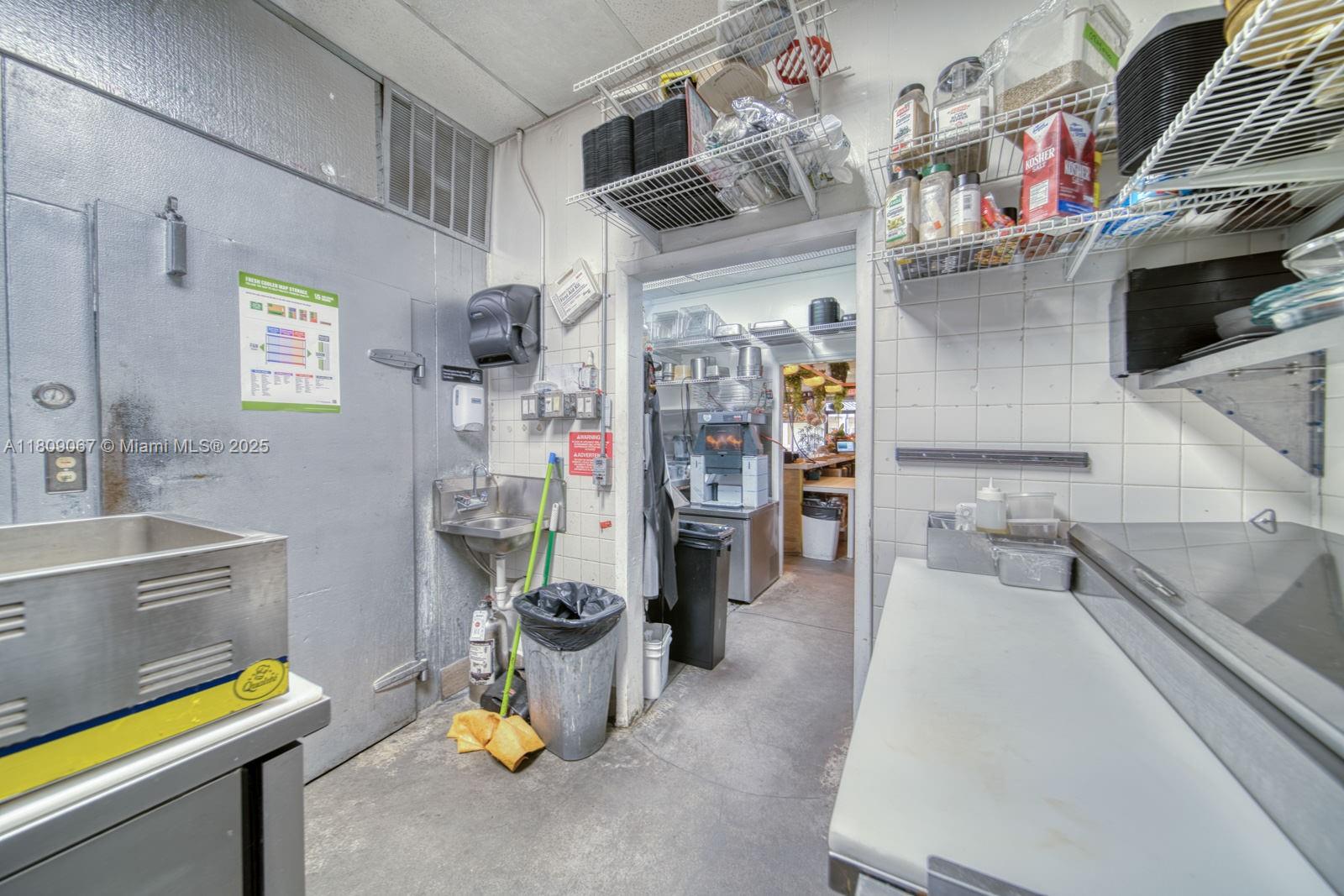 Full Service Restaurant For Sale In The Crossings With Outdoor T Property Photo 13