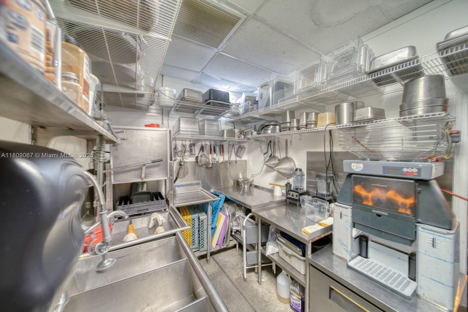 Full Service Restaurant For Sale In The Crossings With Outdoor T Property Photo 16