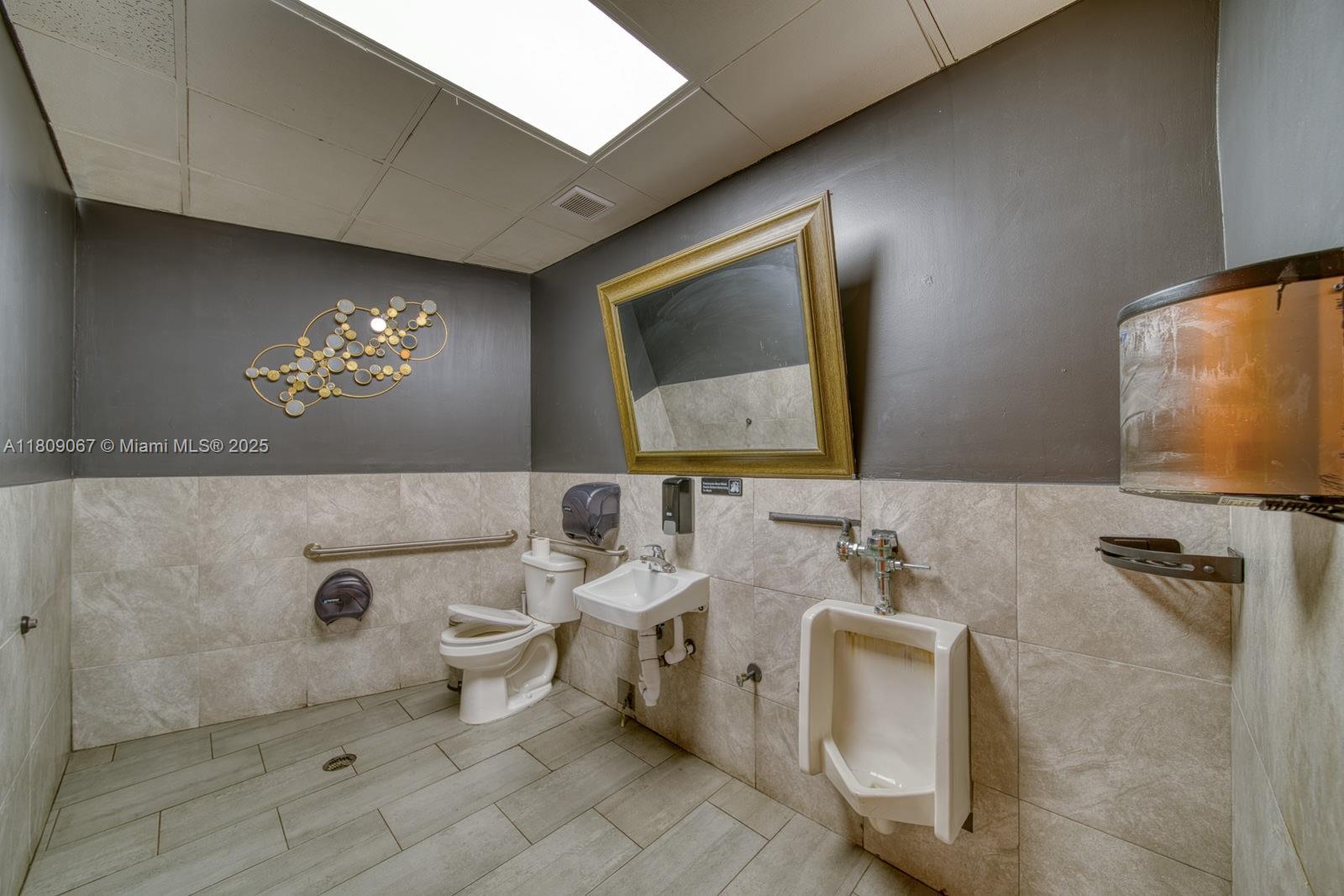 Full Service Restaurant For Sale In The Crossings With Outdoor T Property Photo 24