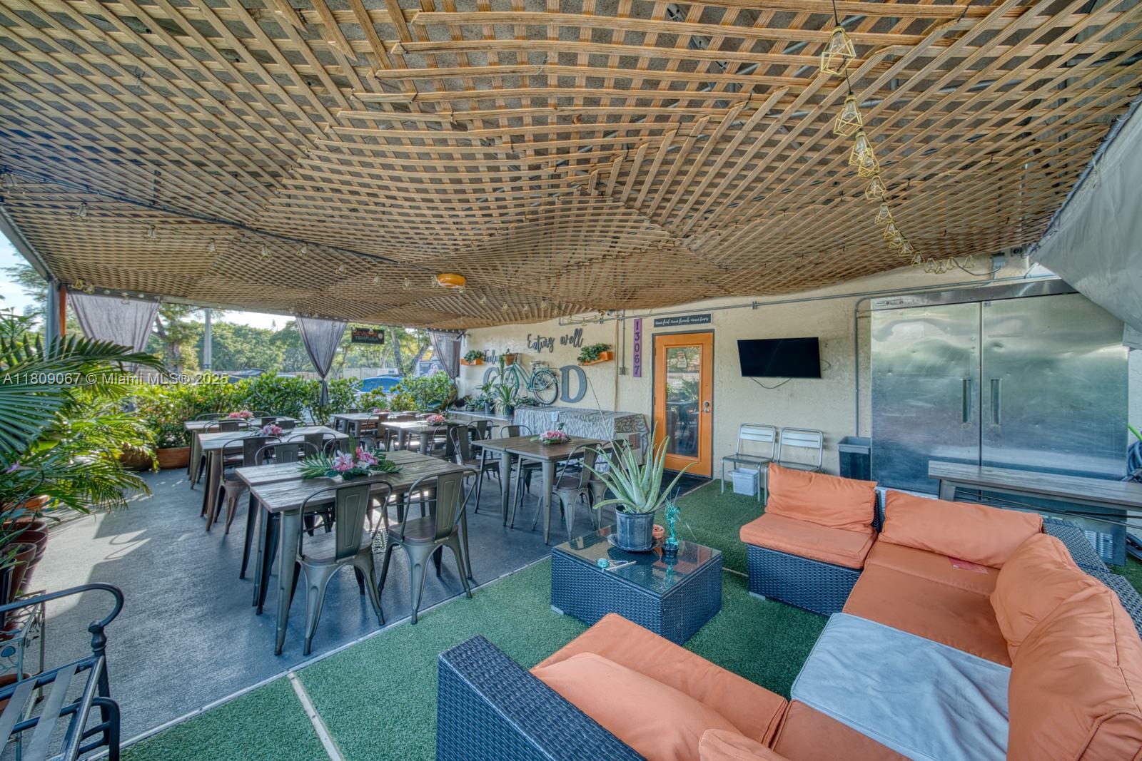 Full Service Restaurant For Sale In The Crossings With Outdoor T Property Photo 25