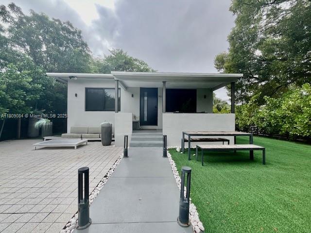 90 NW 33rd St Property Photo 1
