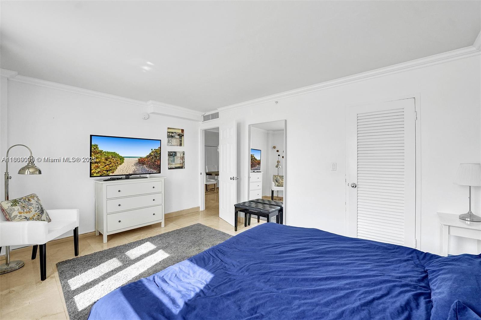 9195 Collins Ave 304 Property Photo 16