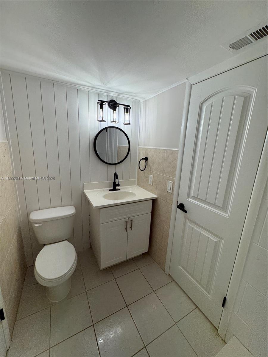 1201 N Liberty Ave 1201f Property Photo 16