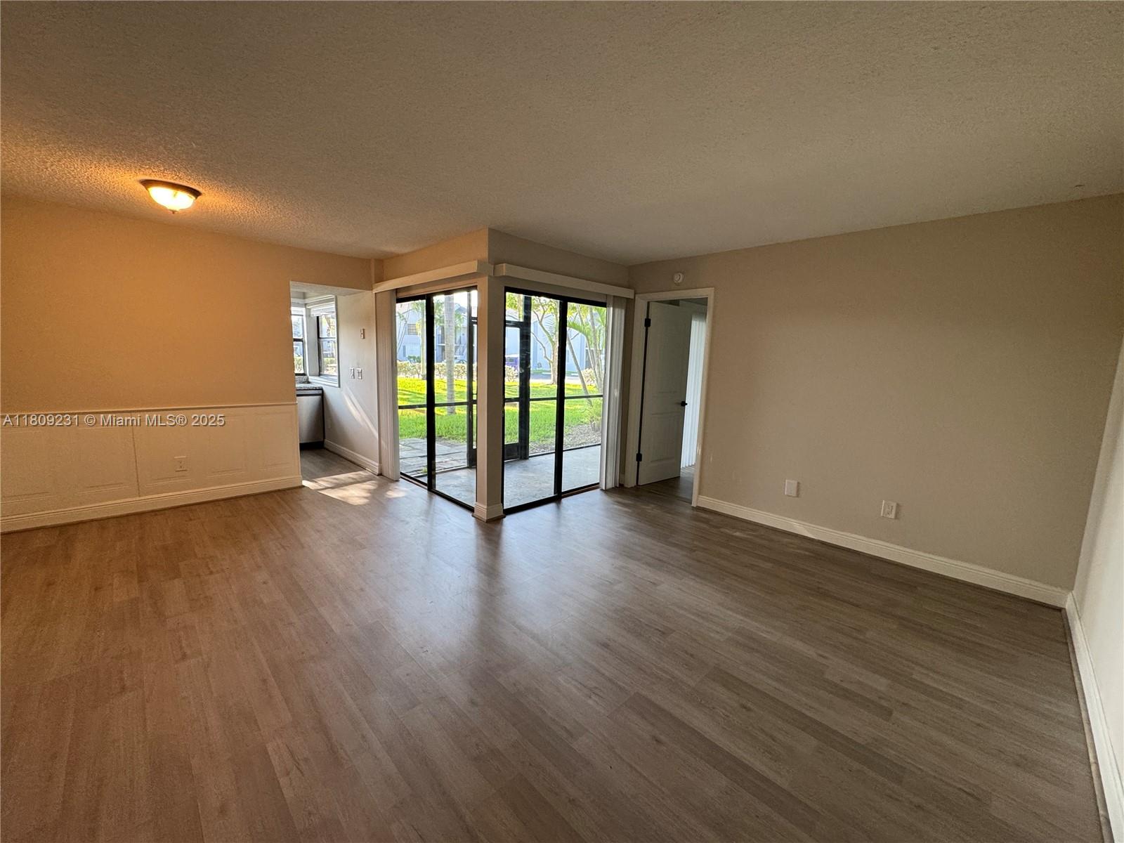 1201 N Liberty Ave 1201f Property Photo 21
