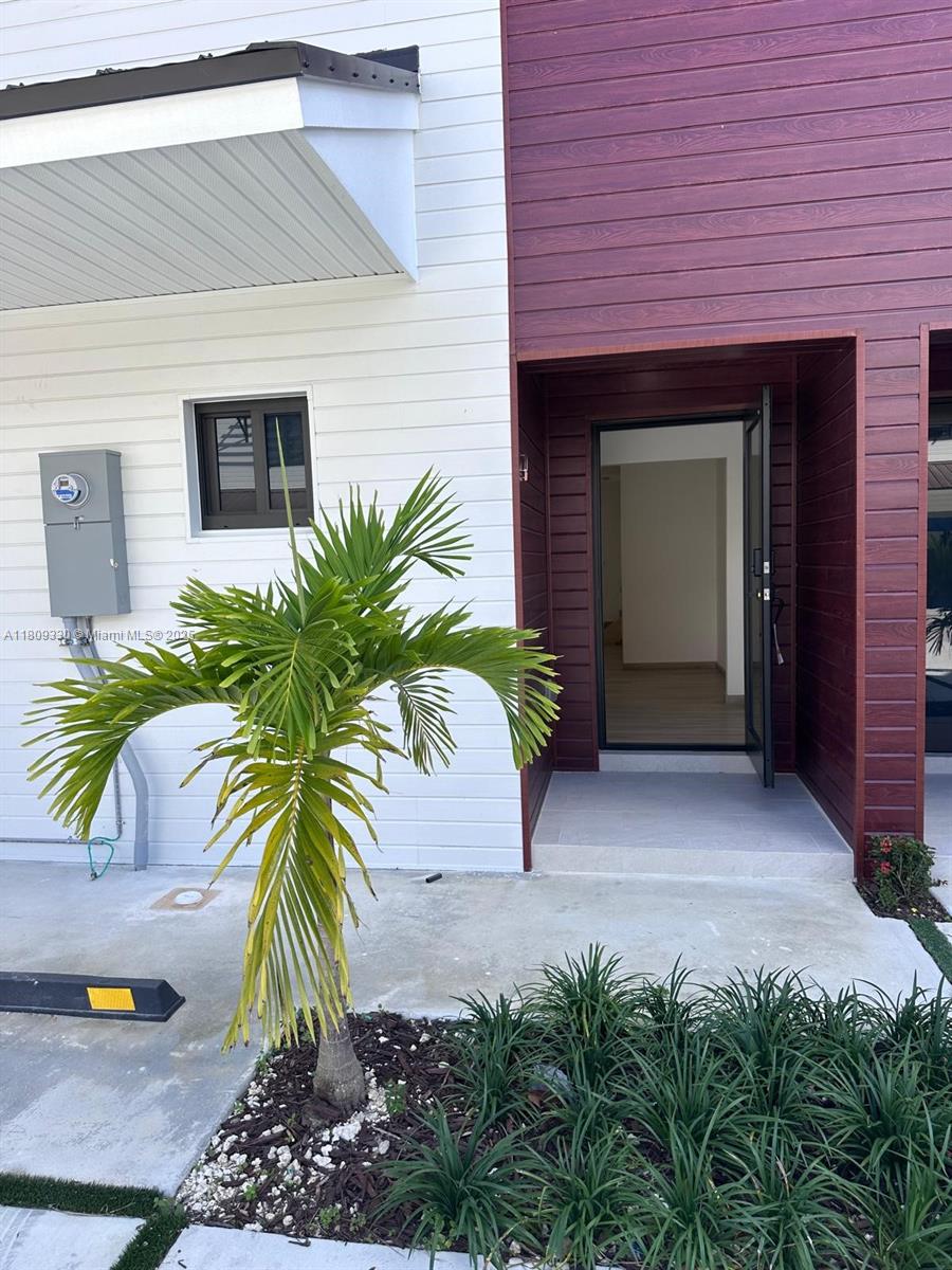 A11809330 Property Photo 1