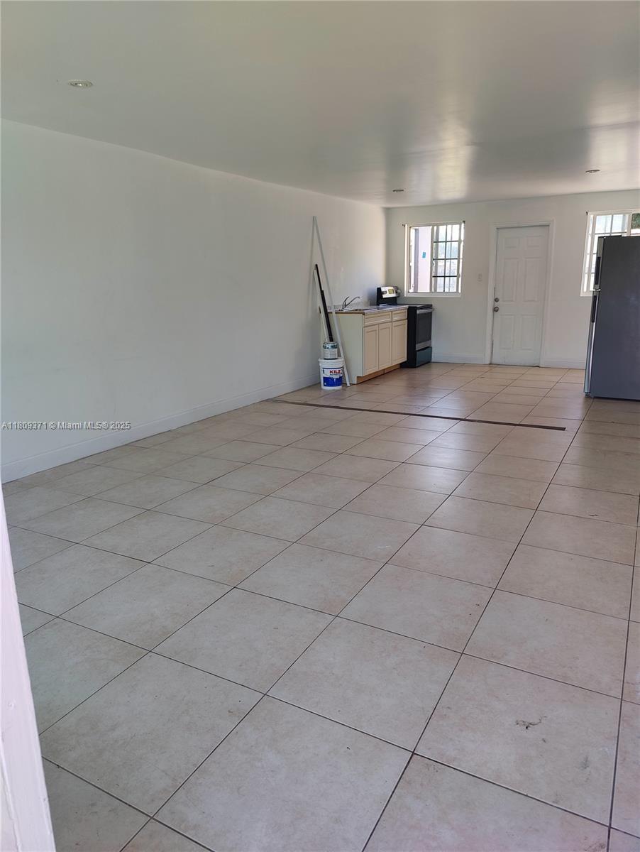2413 Harding St 1 Property Photo 1