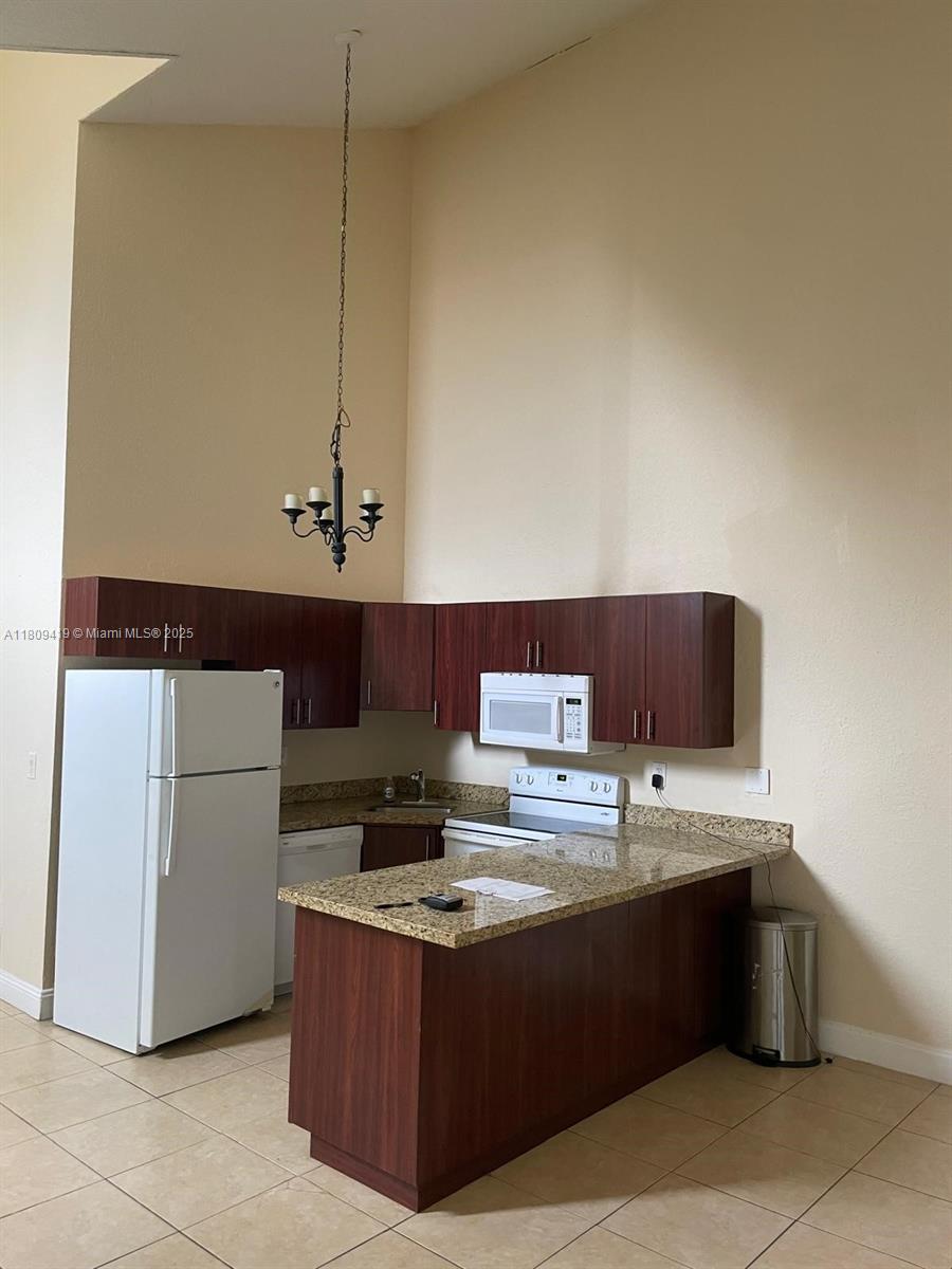 2421 NW 55th Ave Property Photo 1