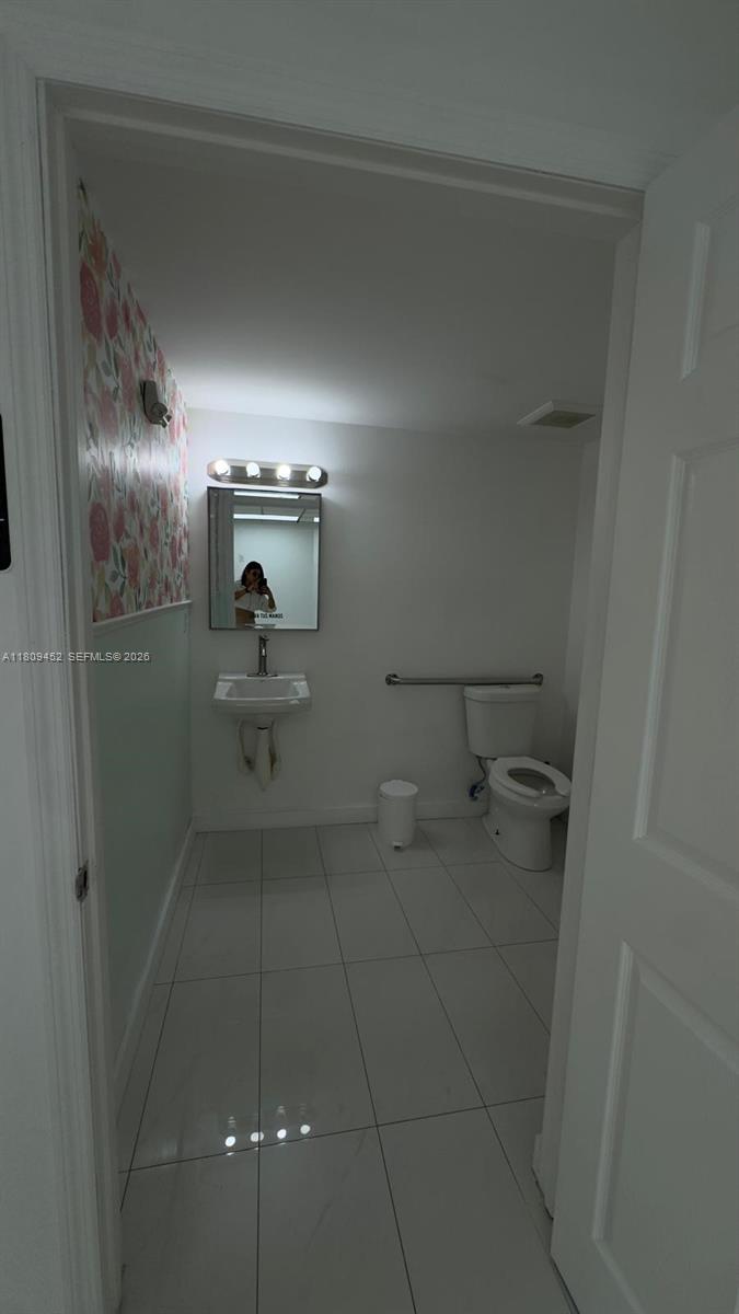 3960 W 16th Ave 204 Property Photo 10