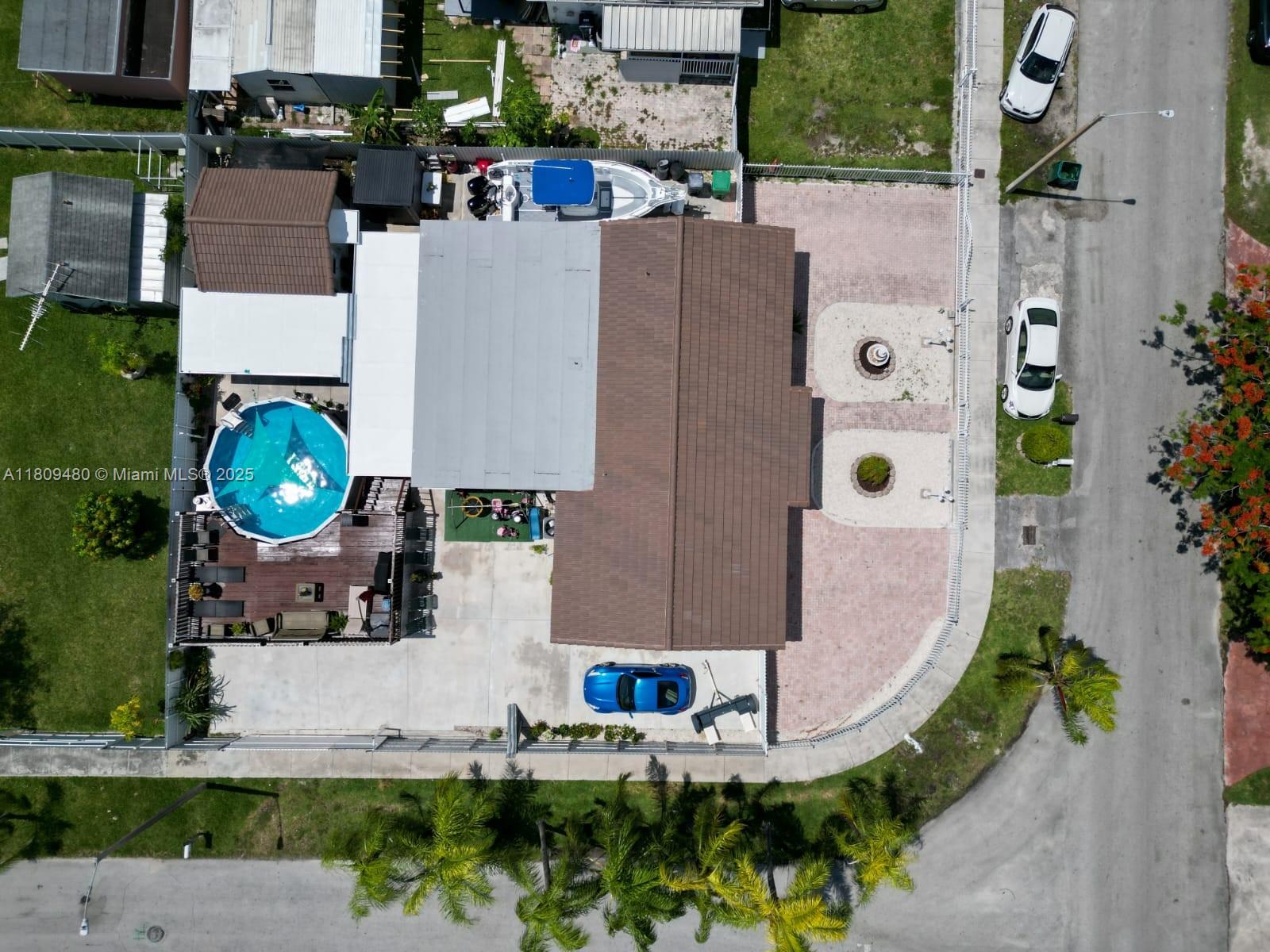 25305 SW 124 CT Property Photo 1