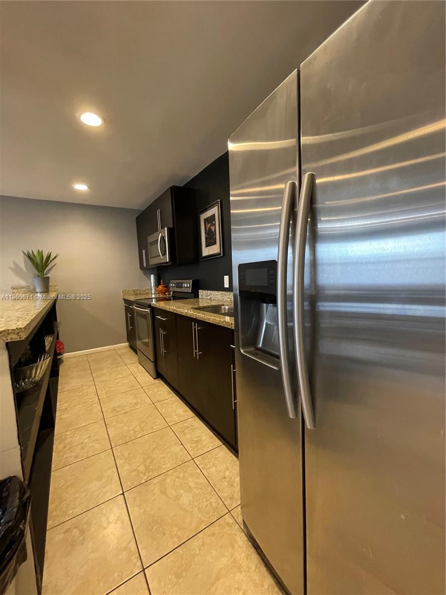 421 Ne 1st St 119 Property Photo 32