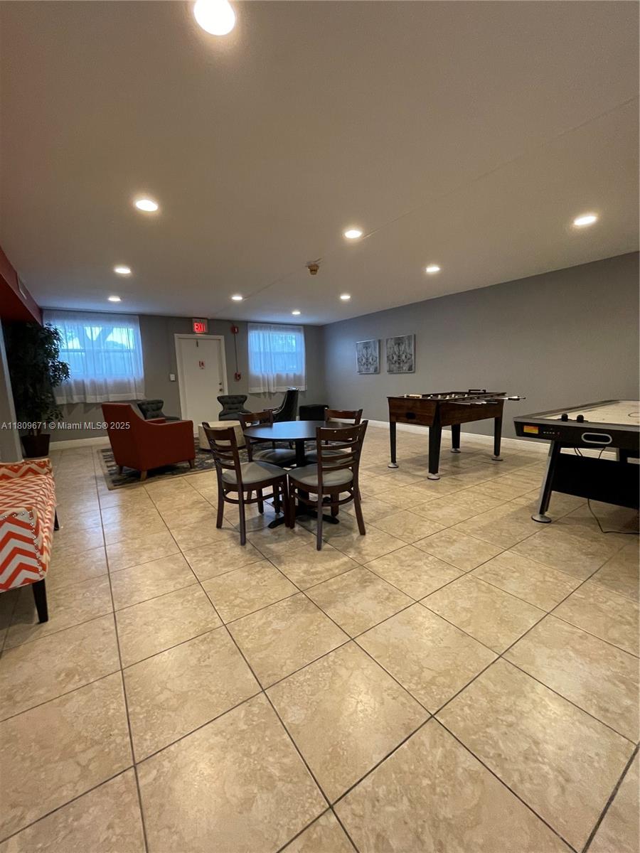 421 Ne 1st St 119 Property Photo 33