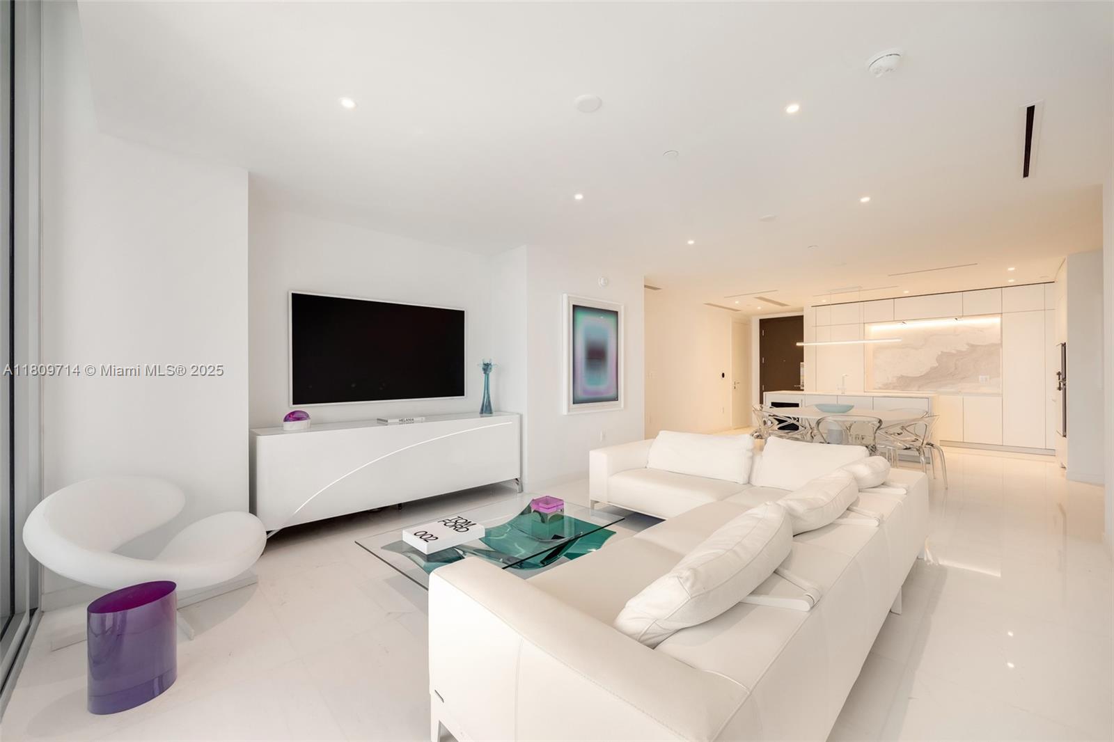 300 Biscayne Blvd Way 5205W Property Photo 1