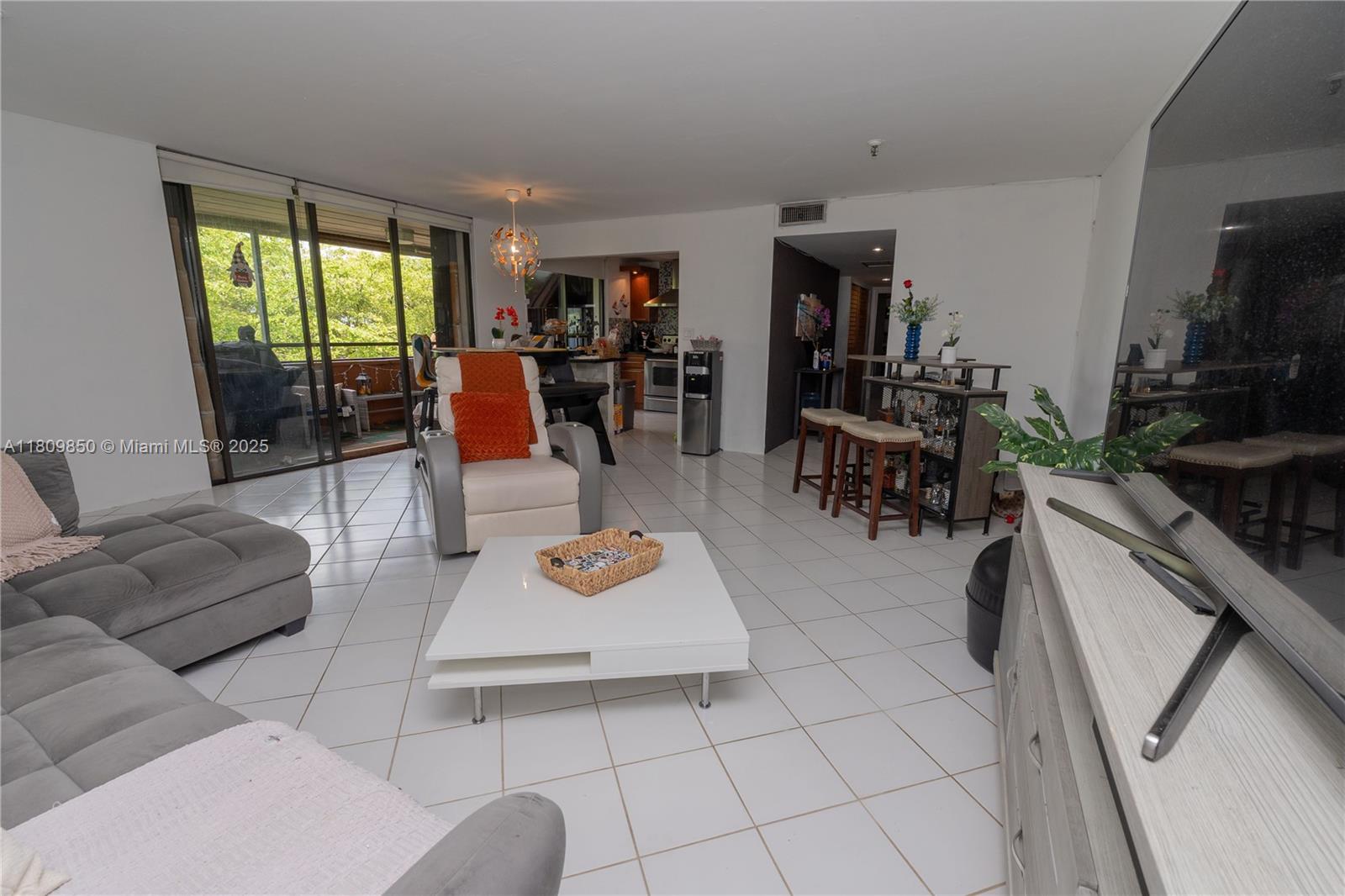 665 NE 195th St 419 Property Photo 1