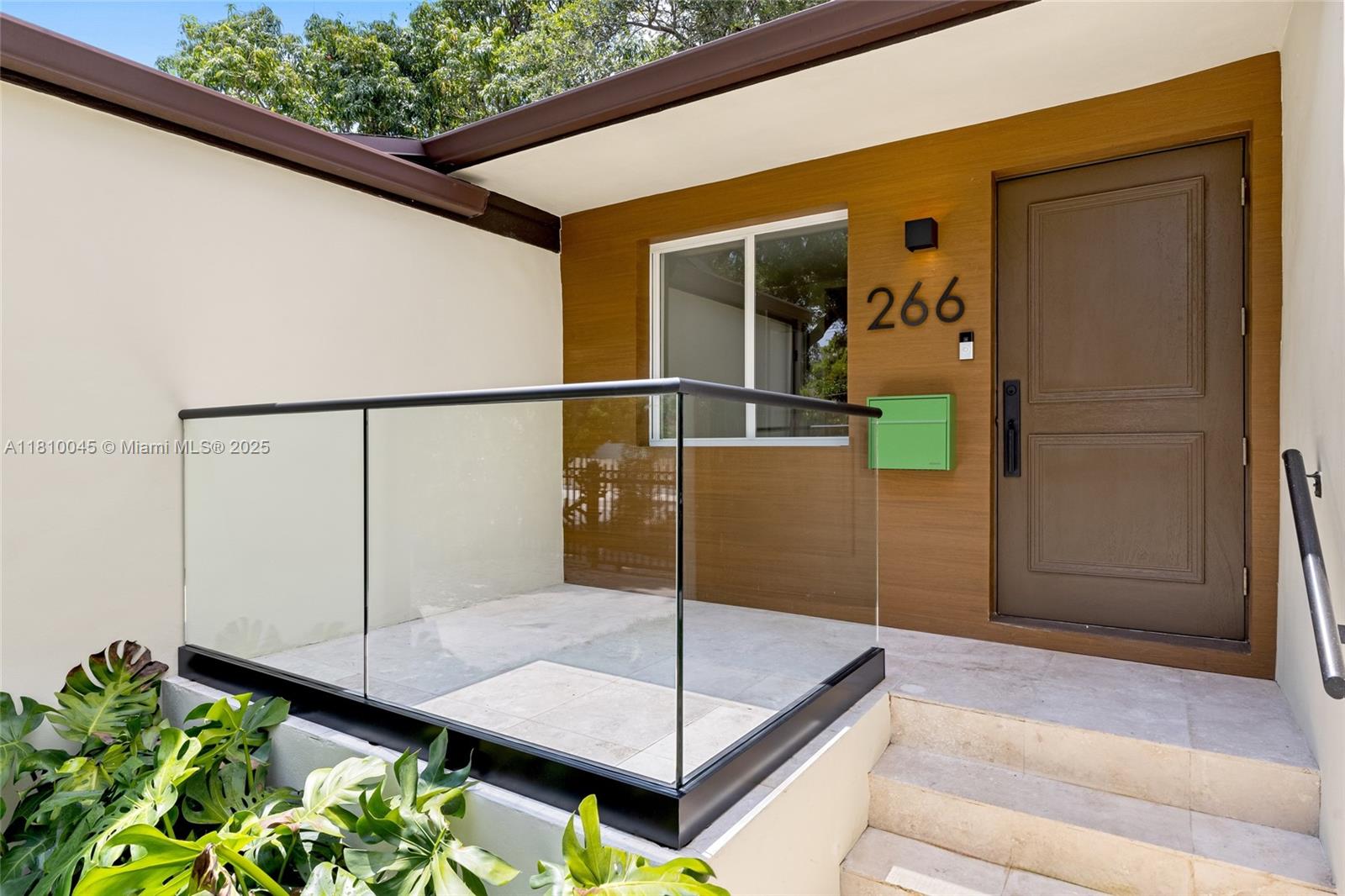 266 Nw 42nd St Property Photo 3