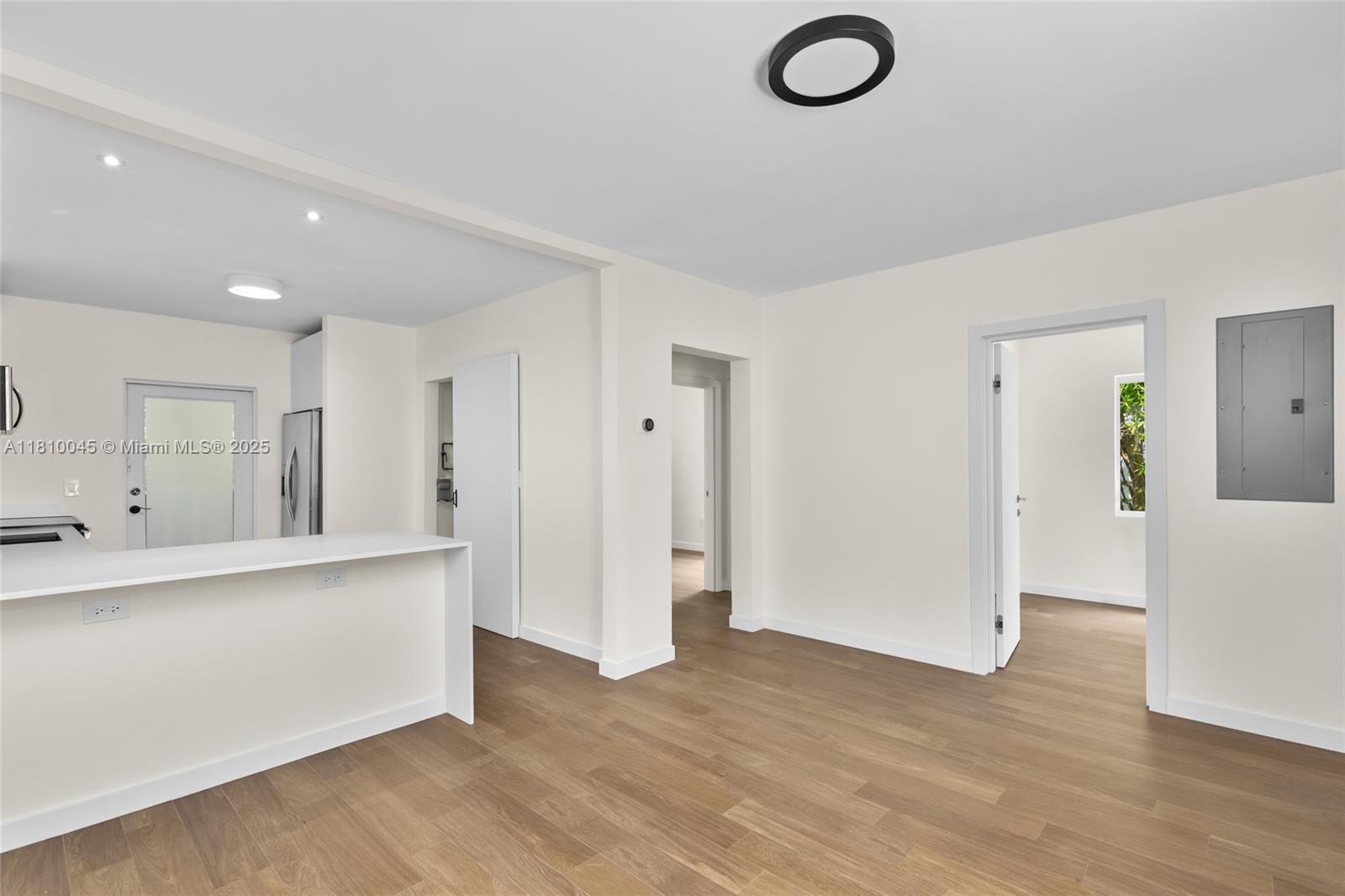 266 Nw 42nd St Property Photo 6