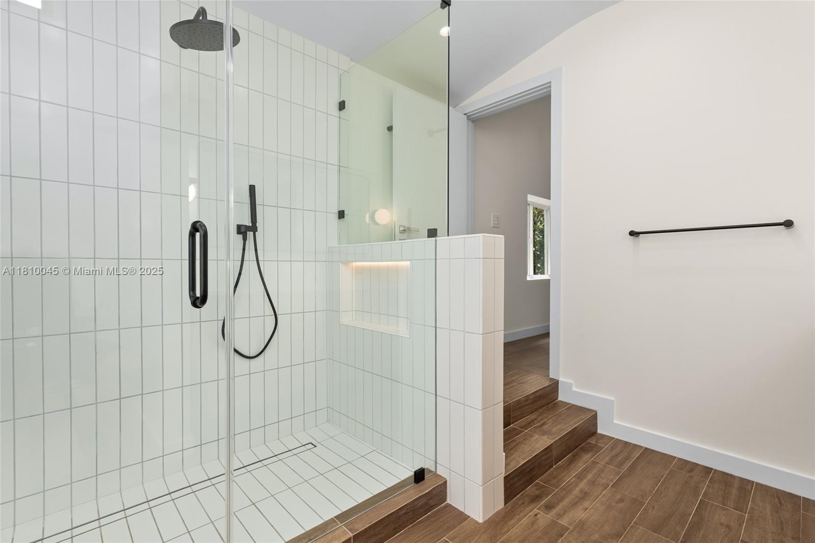 266 Nw 42nd St Property Photo 18