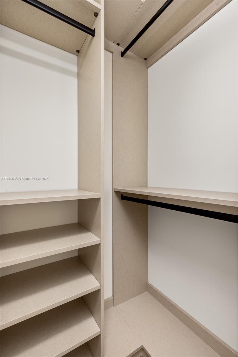 266 Nw 42nd St Property Photo 23