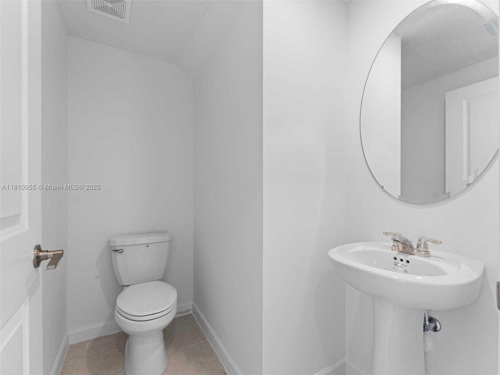 1421 Se 7th Ter Property Photo 6