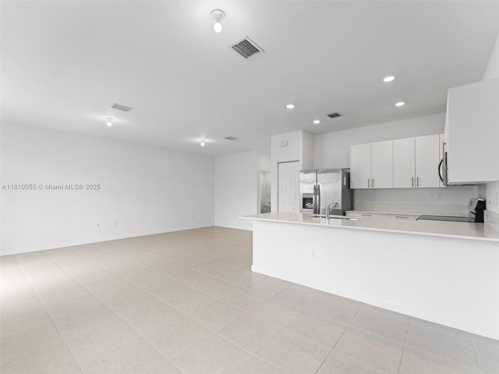 1421 Se 7th Ter Property Photo 10