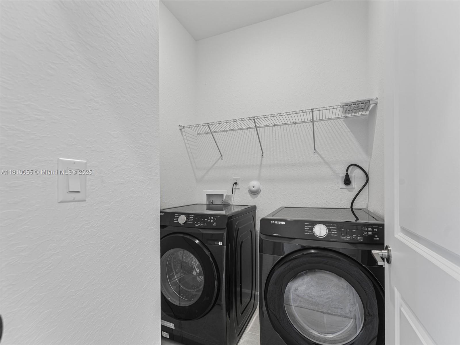 1421 Se 7th Ter Property Photo 26