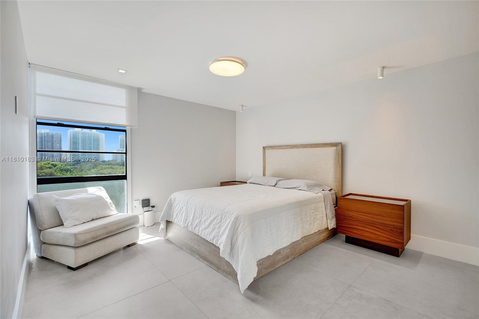 3401 N Country Club Dr 619 Property Photo 7