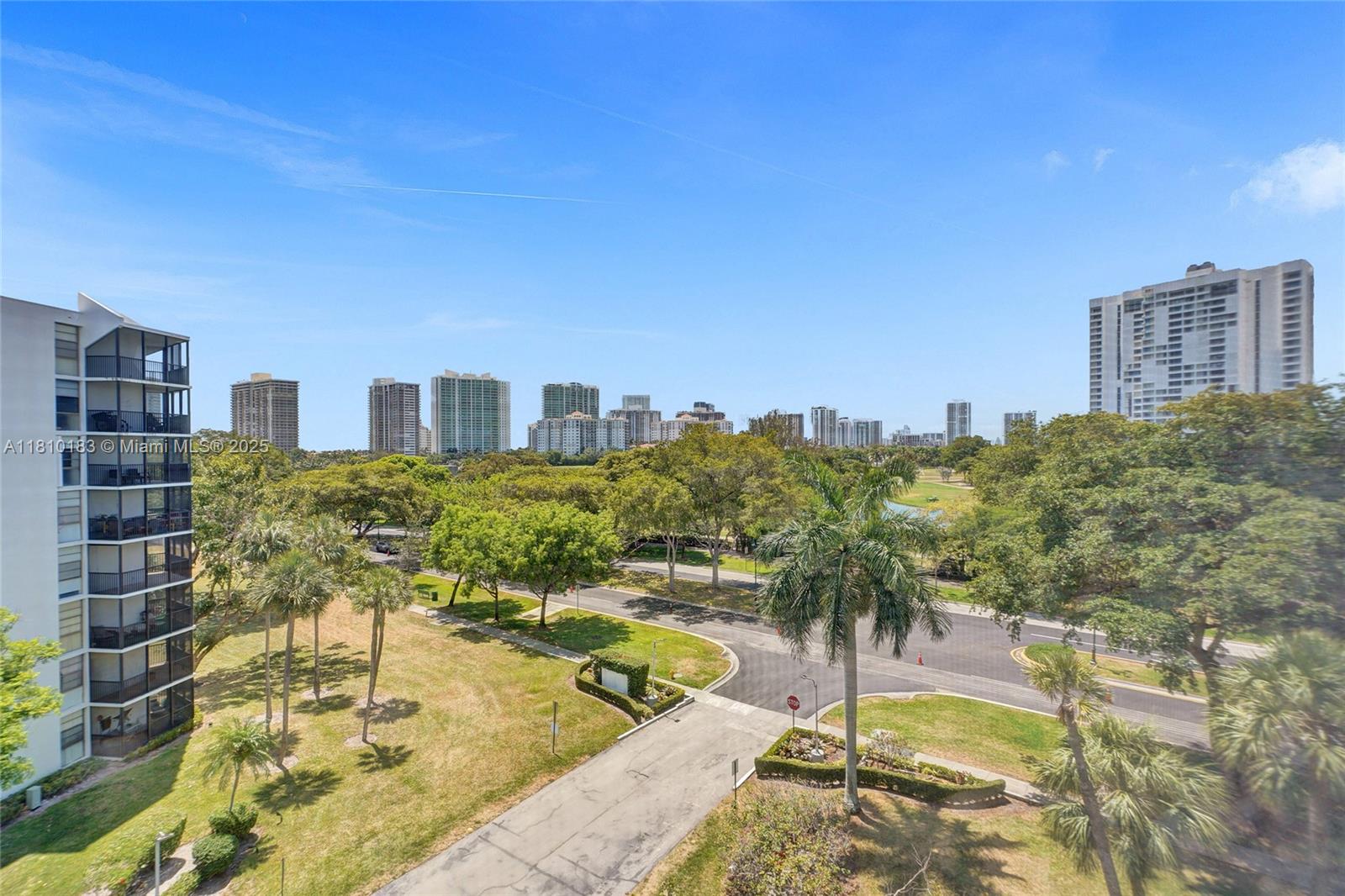 3401 N Country Club Dr 619 Property Photo 22