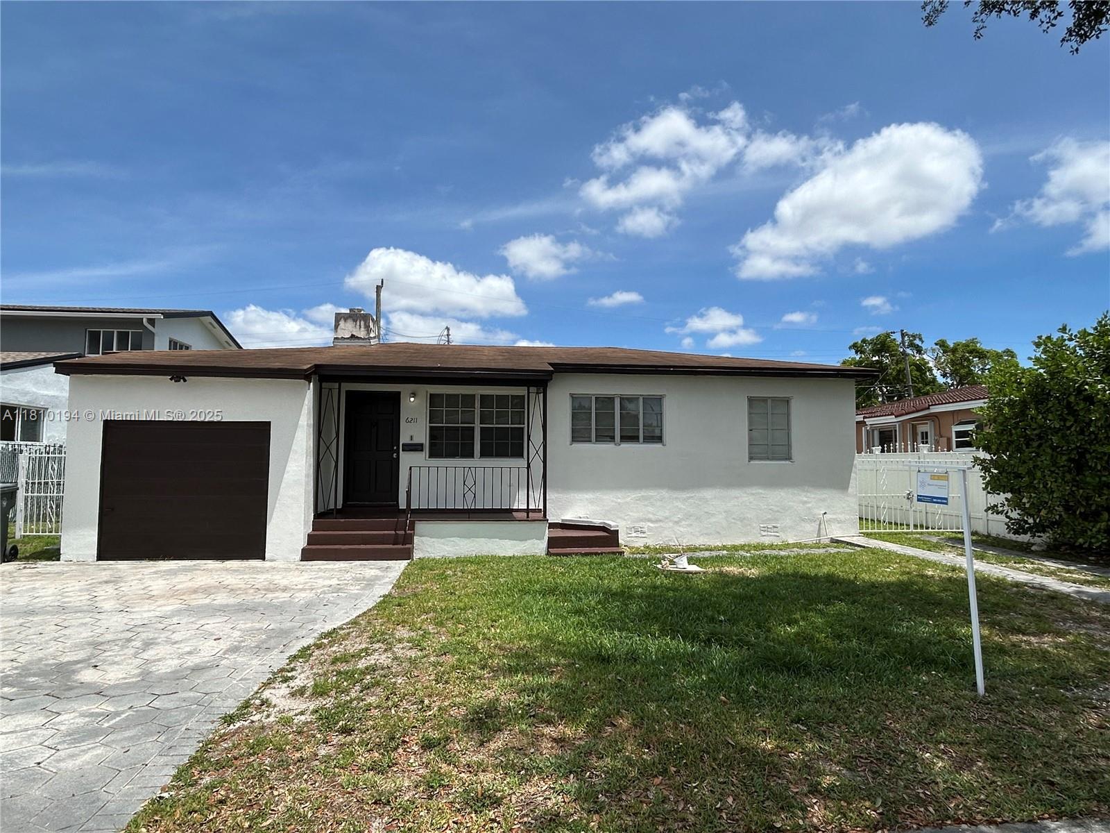 6211 Nw 37th Ter Property Photo 1