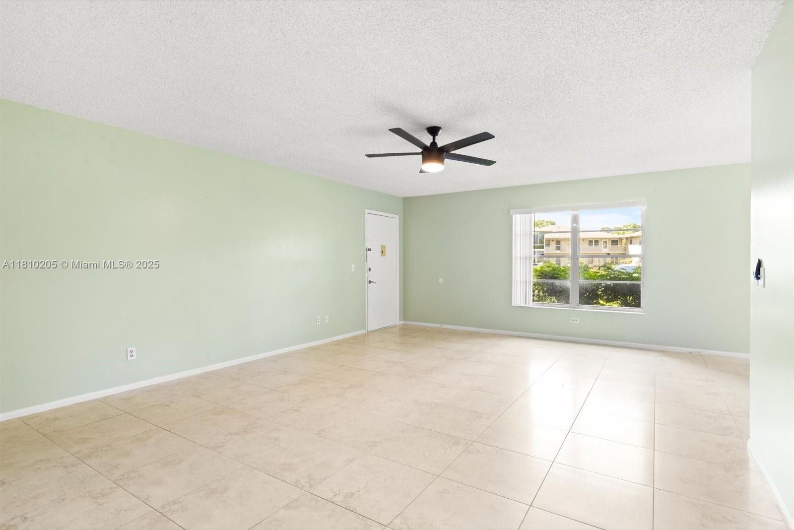 20 Lake Vista Trl 107 Property Photo 3