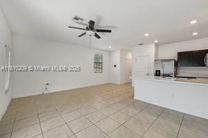 689 Sw 11th St Property Photo 6