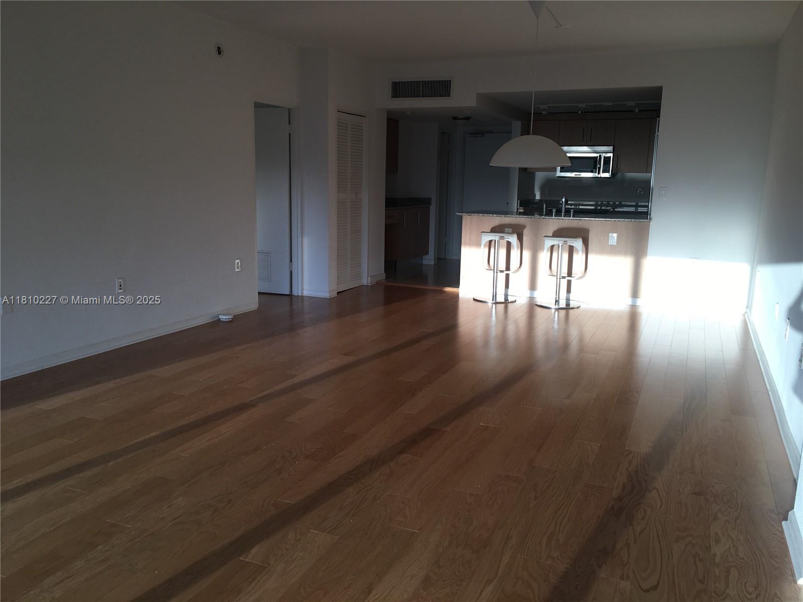 10275 Collins Ave 628 Property Photo 7