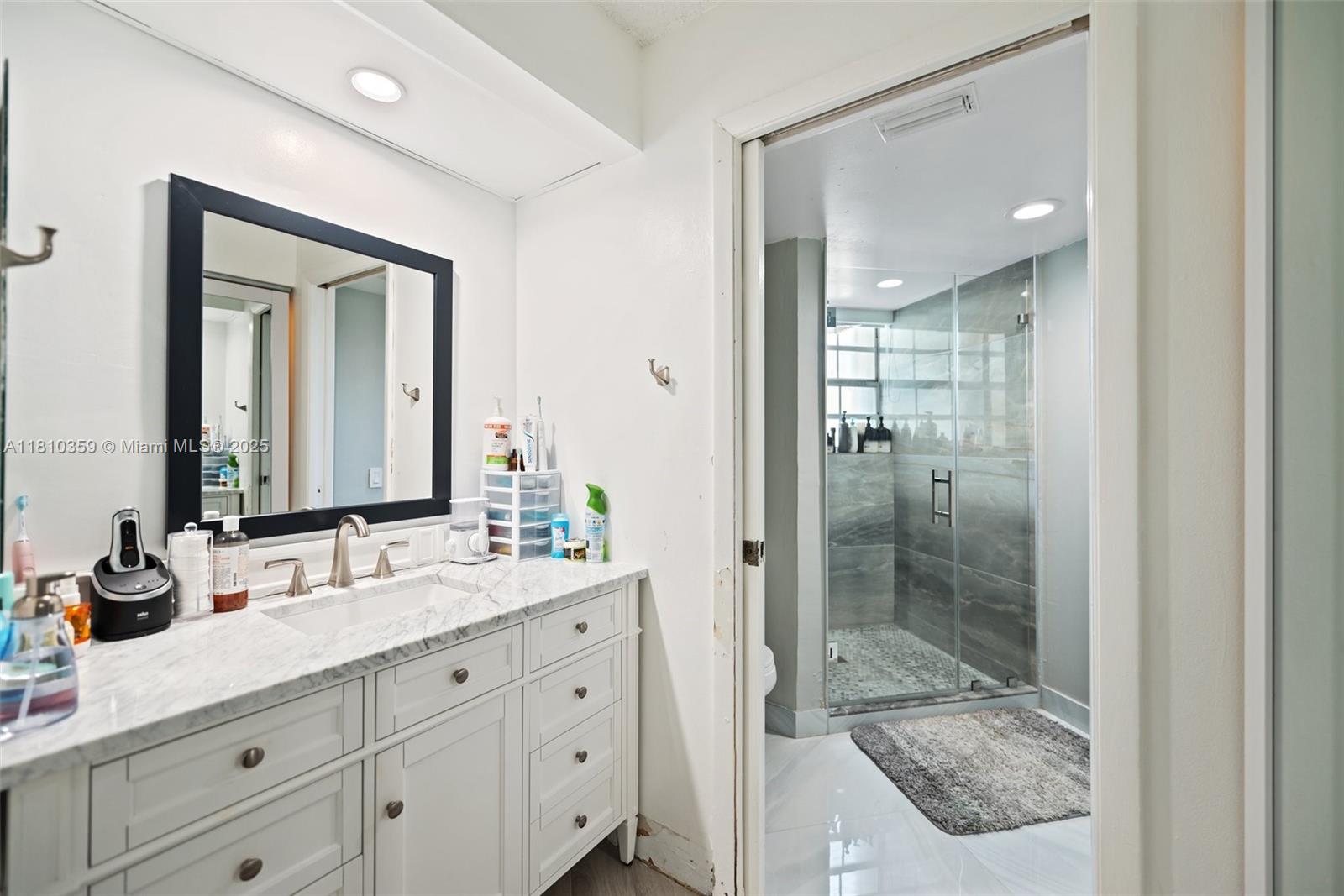2649 Se 19th Ct 106-d Property Photo 24