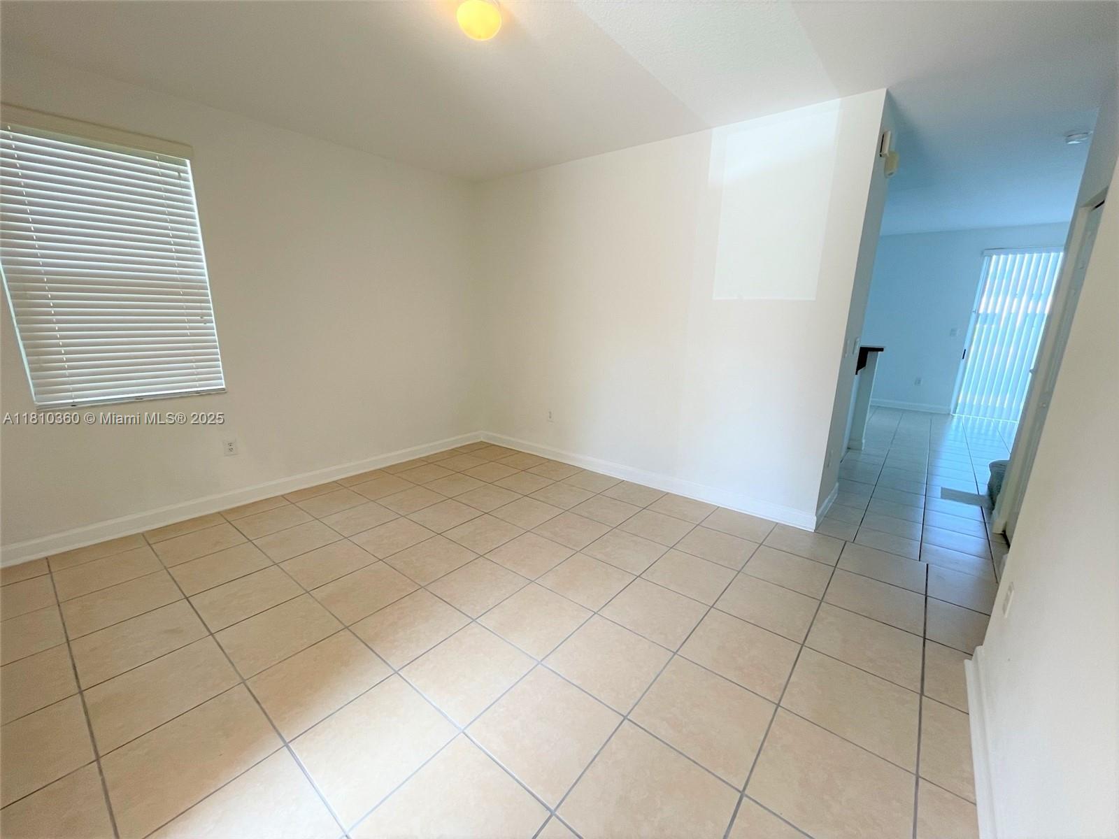 957 Ne 42nd Ave 957 Property Photo 4