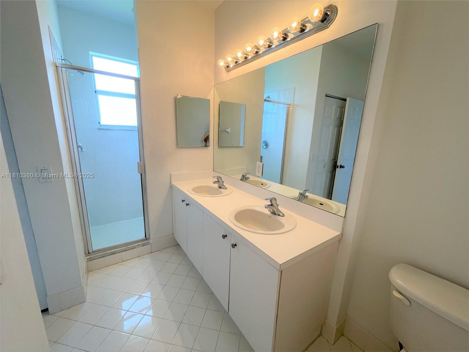 957 Ne 42nd Ave 957 Property Photo 14