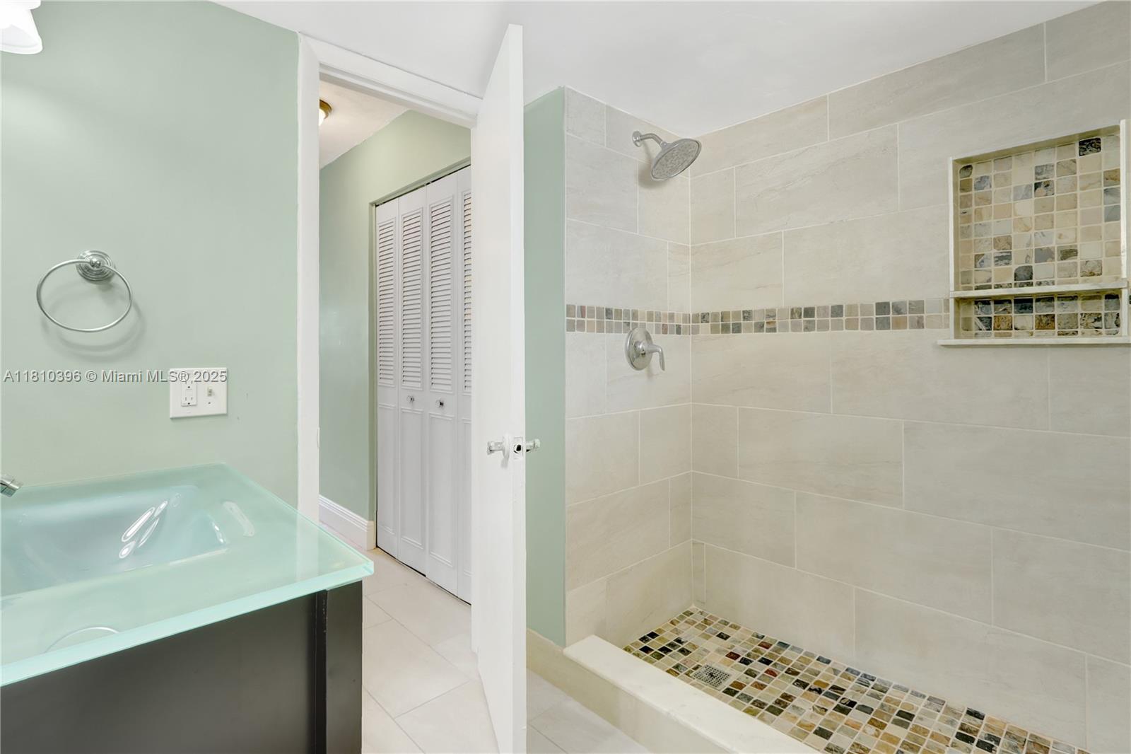 600 Ne 25th St Phd Property Photo 15