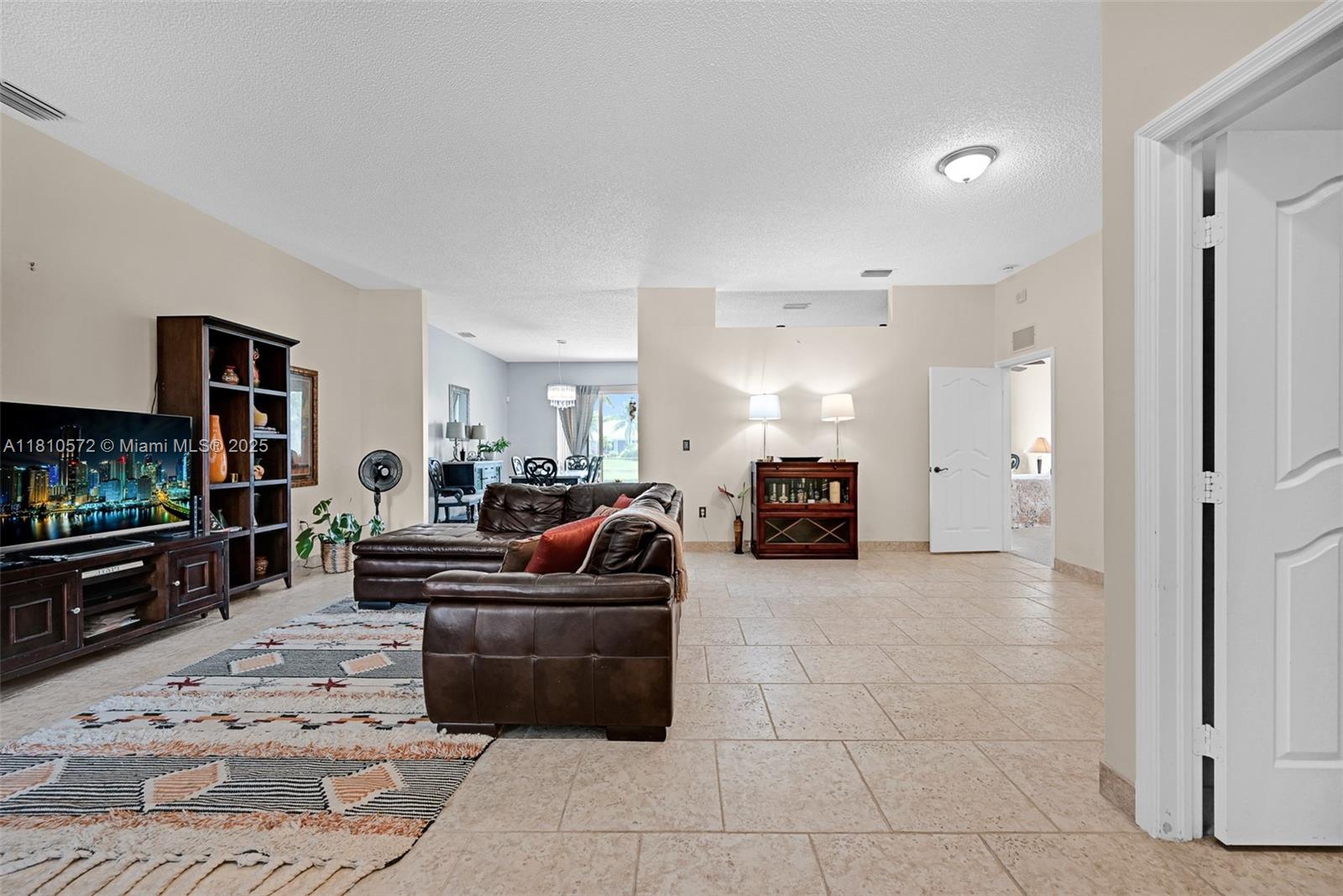 2775 Dunwoodie Pl Property Photo 5