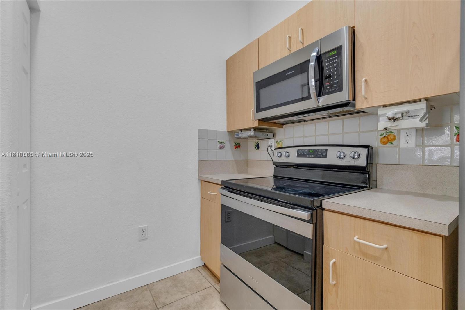 11014 Sw 237th Ln Property Photo 16