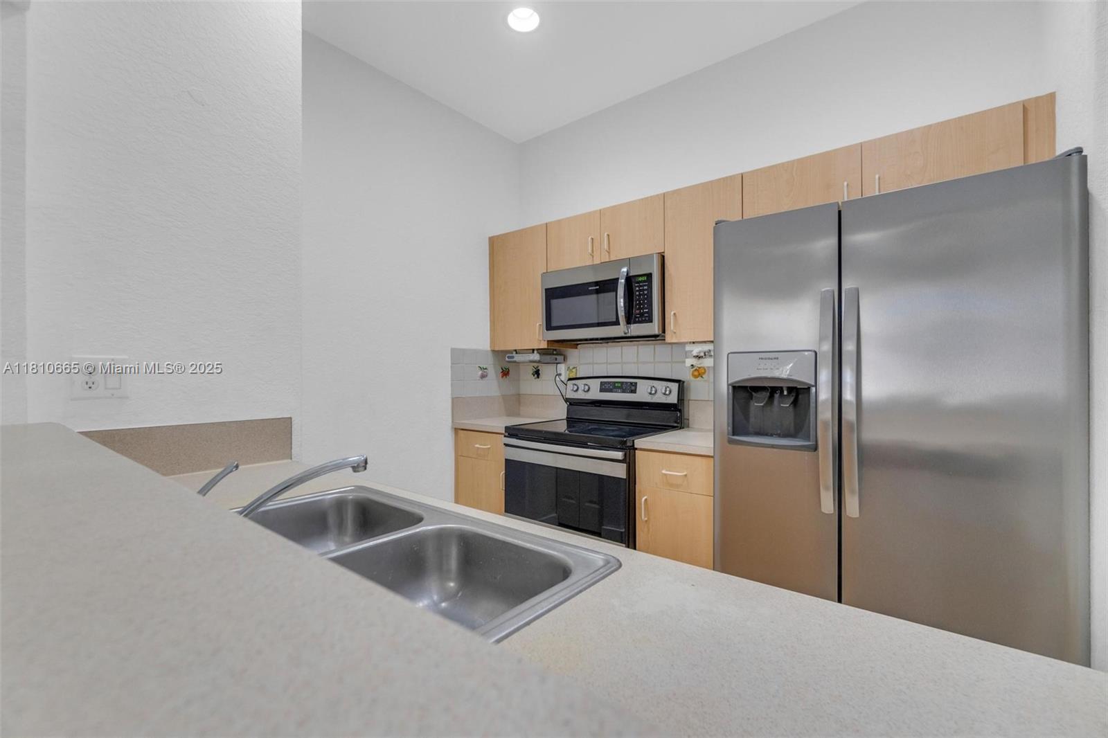 11014 Sw 237th Ln Property Photo 17