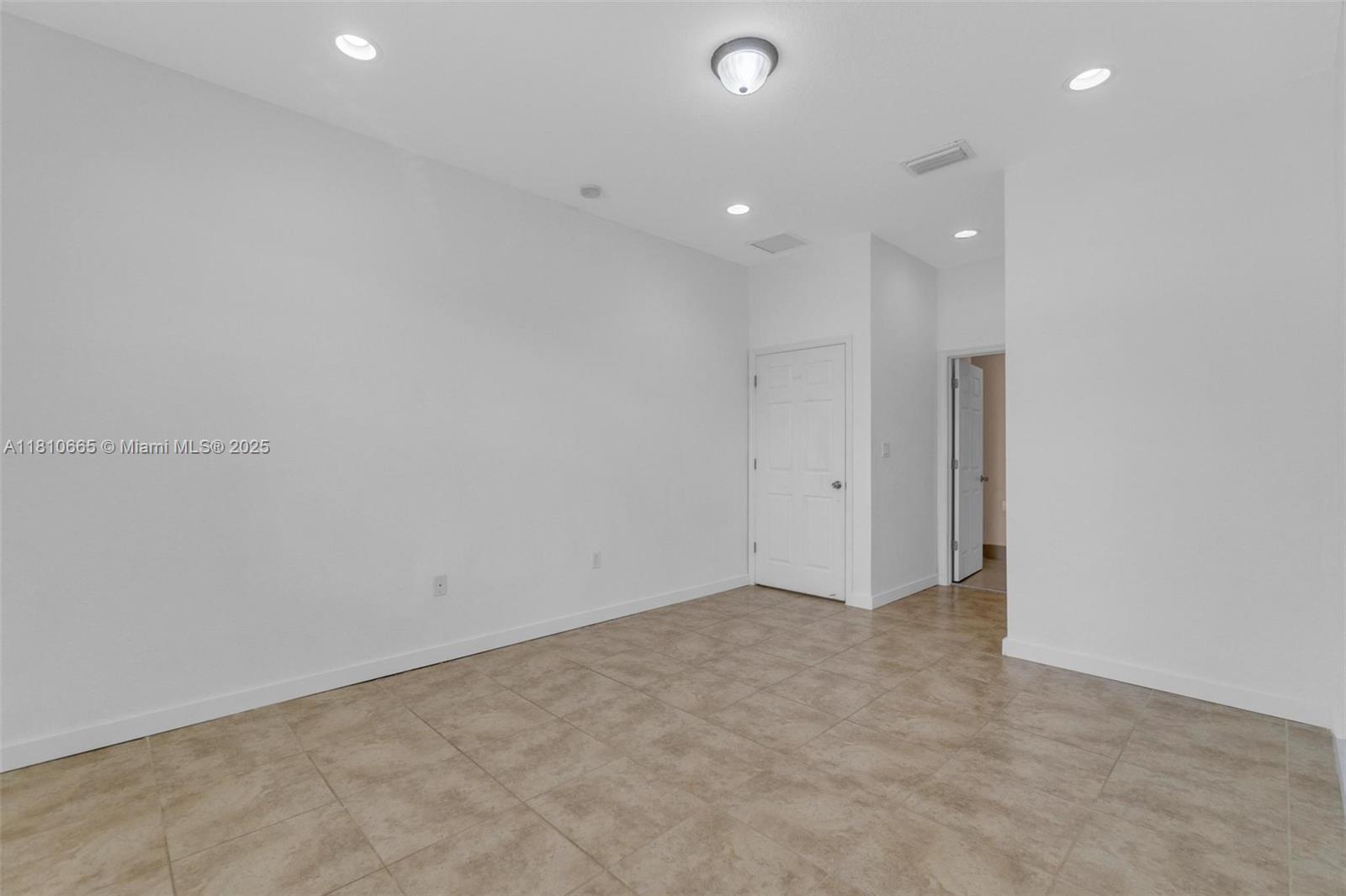 11014 Sw 237th Ln Property Photo 19