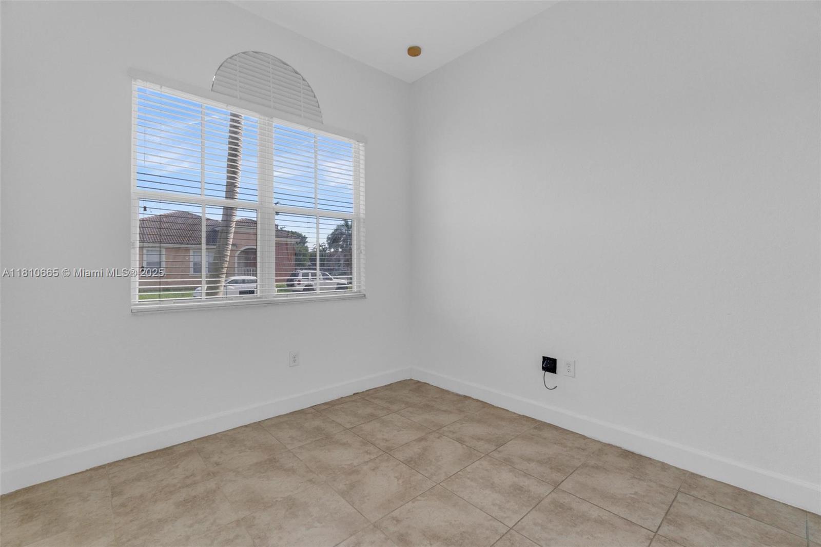 11014 Sw 237th Ln Property Photo 25