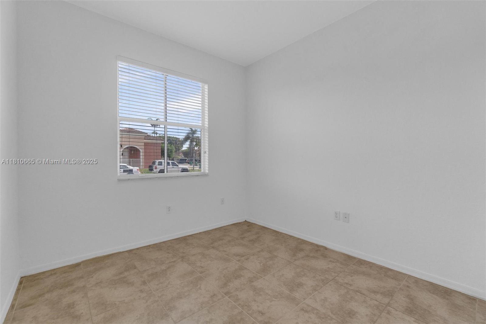 11014 Sw 237th Ln Property Photo 27