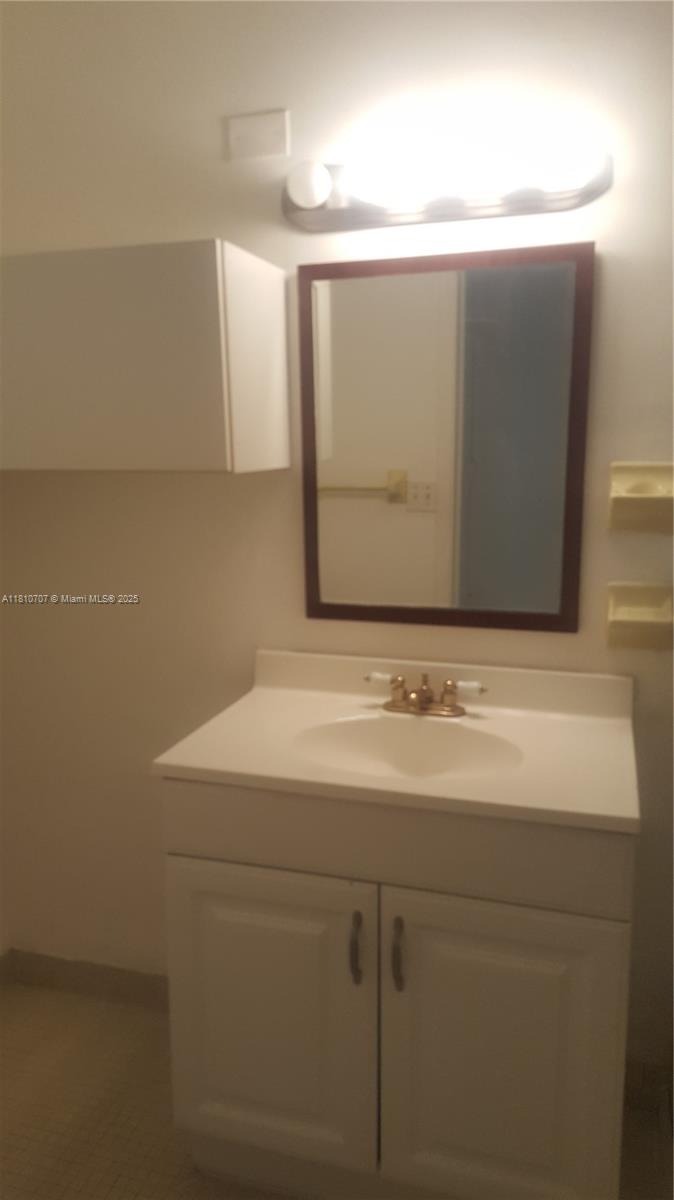 19080 Ne 3rd Ct 318 Property Photo 7