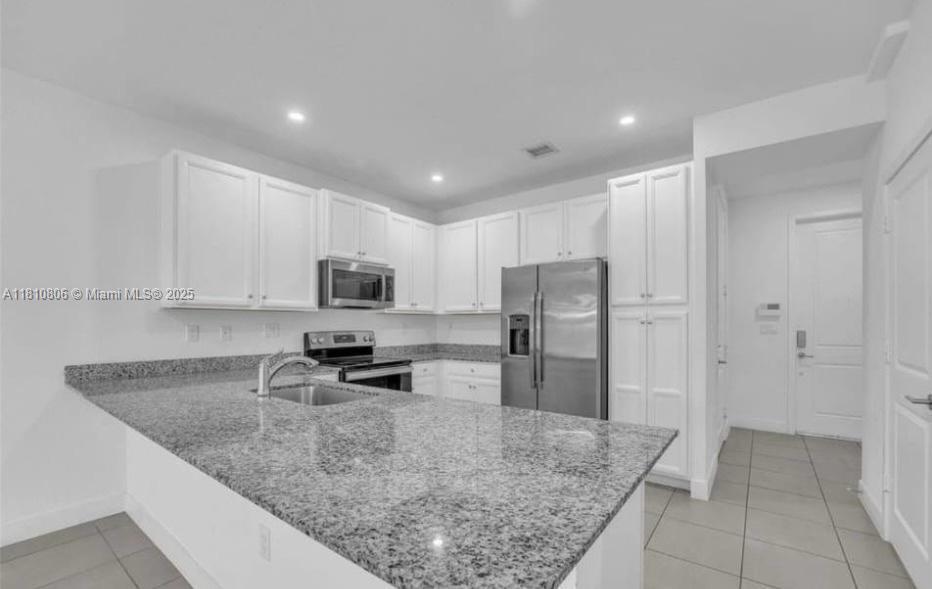 10933 Sw 235th Ln 10933 Property Photo 7