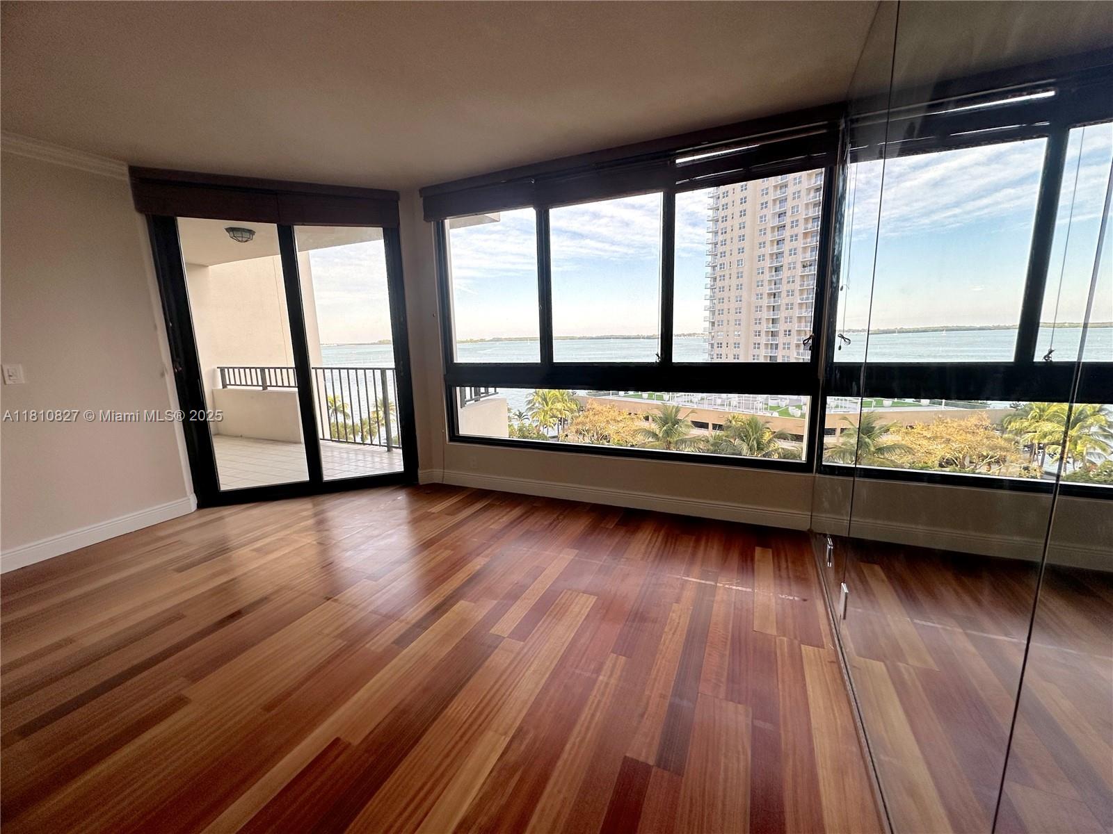 520 Brickell Key Dr A811 Property Photo 2