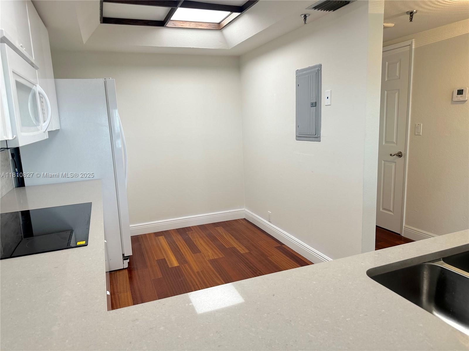 520 Brickell Key Dr A811 Property Photo 13